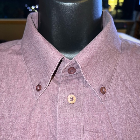 Bill Blass Button Up Shirt - Picture 2 of 6